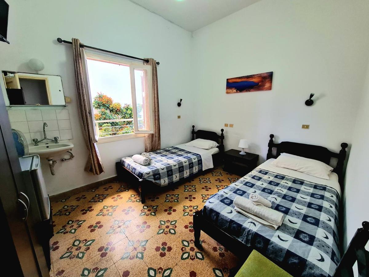 Avrahostelroom Kárpathos Eksteriør billede